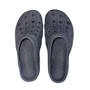 L.L. Bean Men's Black Slip-On Loafers